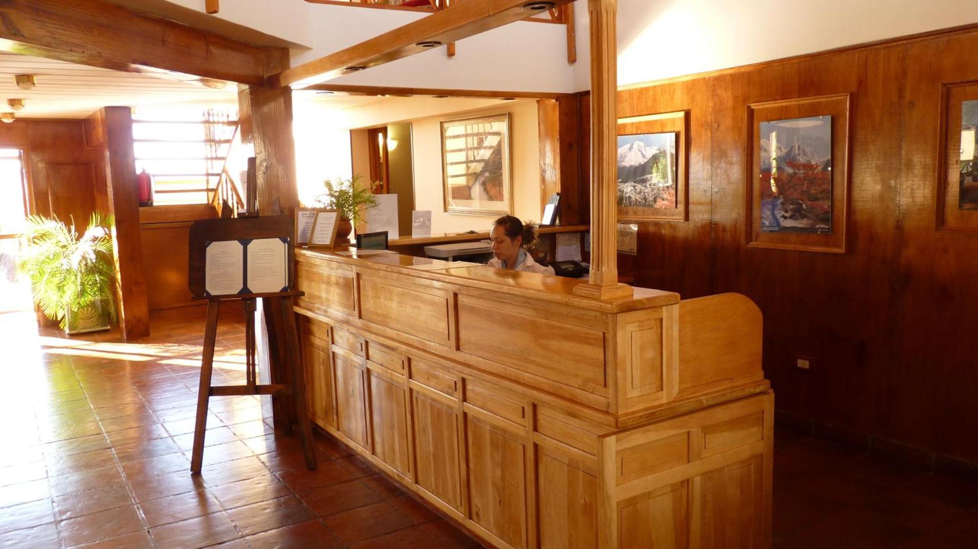 Hotel Picos Del Sur เอลกาลาฟาเต ภายนอก รูปภาพ